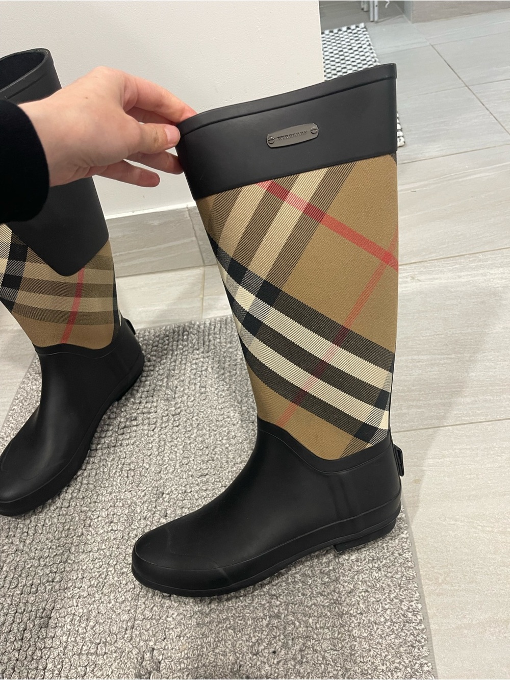 Burberry Nova check tall rain boots rubber size 39 authentic luxury boots - Picture 5 of 16